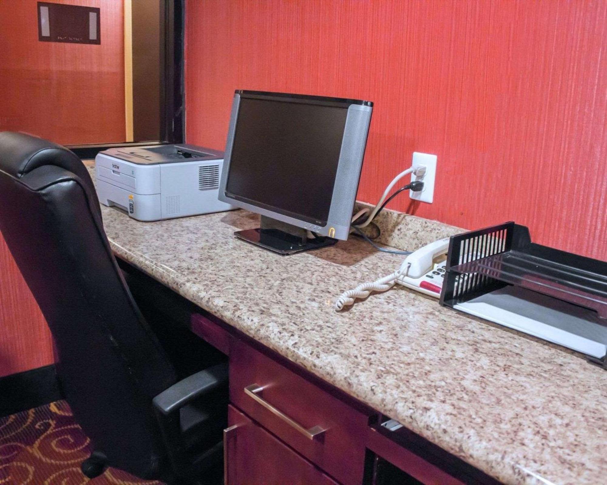 Comfort Inn&Suites Trussville I-59 exit 141 Extérieur photo